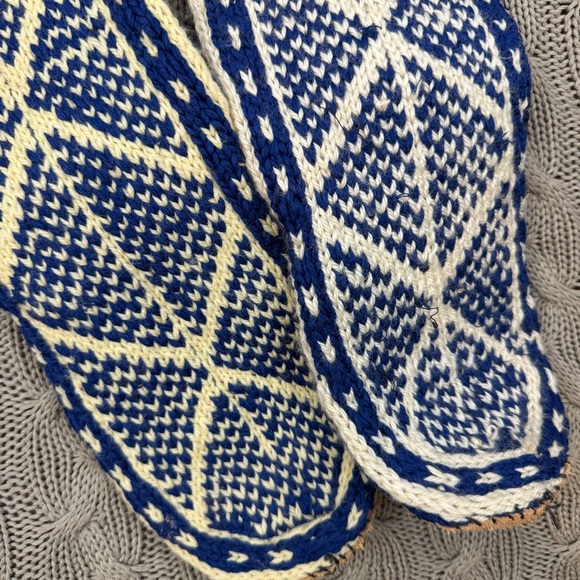 Vintage Blue and Cream Wool & Leather Hand Knit Slipper Socks ~ Small - Picture 5 of 11
